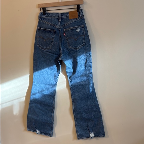 Levi’s 70’s High Rise Flare Jeans - Picture 8 of 12